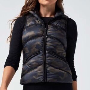 Blanc Noir Puffer Vest Camouflage